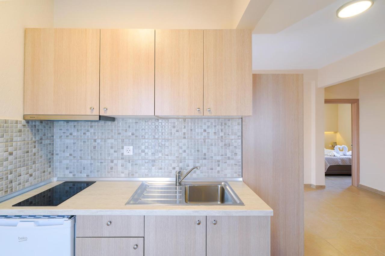 Theodore Apartments Skála Marión エクステリア 写真