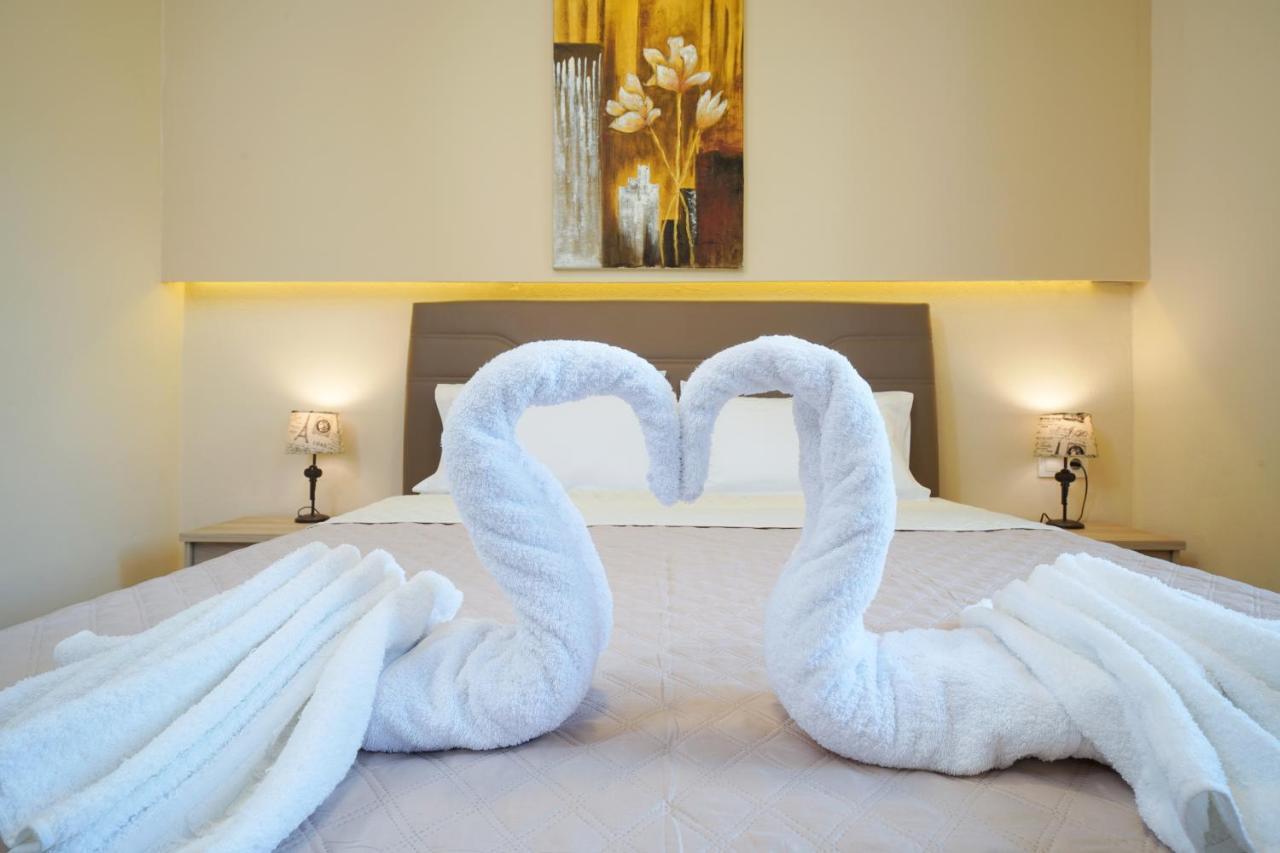 Theodore Apartments Skála Marión エクステリア 写真
